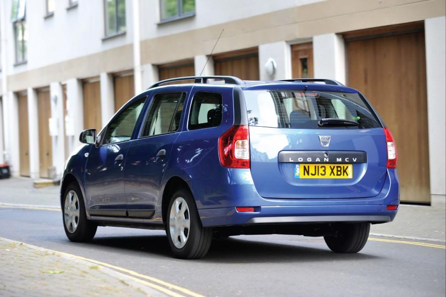  Dacia Logan MCV 2013 года  (UK) (фото 18 из 20)
